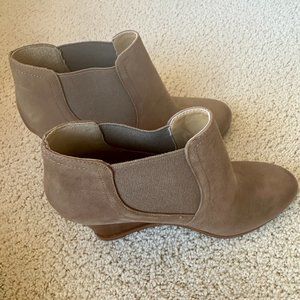 audrey brooke heeled brown boots